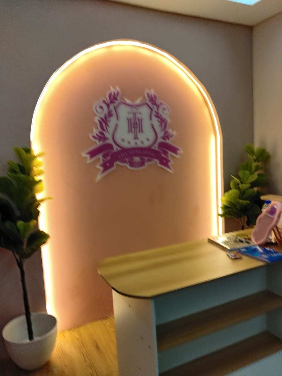 Salon reception